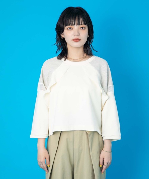 Eimee Law(エイミーロウ)の「ラグラン2WAYロゴトップス(Tシャツ/カットソー・レディース・アイボリー/ブラック・38)」の14枚目の写真