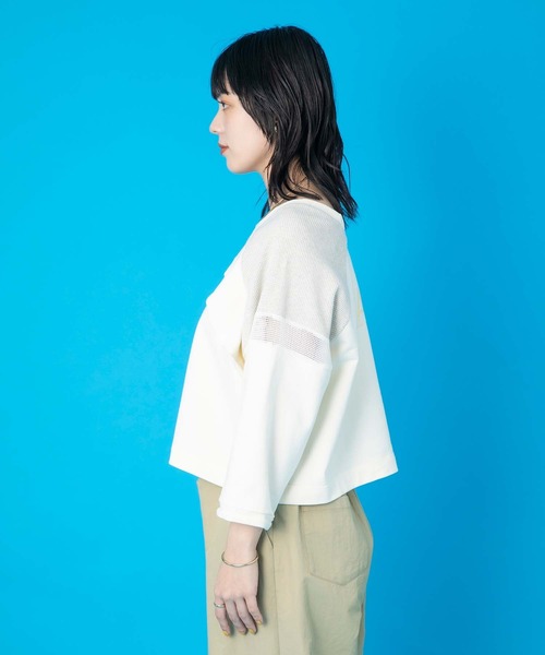 Eimee Law(エイミーロウ)の「ラグラン2WAYロゴトップス(Tシャツ/カットソー・レディース・アイボリー/ブラック・38)」の15枚目の写真