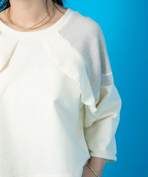 Eimee Law(エイミーロウ)の「ラグラン2WAYロゴトップス(Tシャツ/カットソー・レディース・アイボリー/ブラック・38)」の17枚目の写真