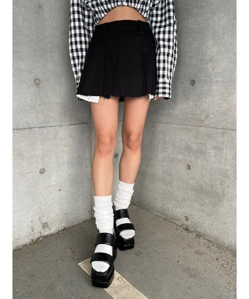 ENVYM（アンビー）の「ローウエストプリーツSK（スカート・レディース・ベージュ/グレー/ブラック・SMALL/MEDIUM）」の9枚目の写真