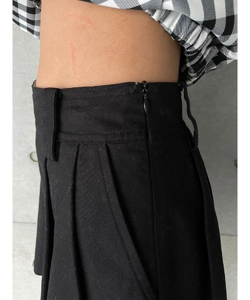 ENVYM（アンビー）の「ローウエストプリーツSK（スカート・レディース・ベージュ/グレー/ブラック・SMALL/MEDIUM）」の18枚目の写真