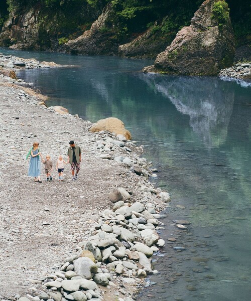 B:MING by BEAMS（ビーミングバイビームス）の「B:MING by BEAMS / フロントプリント タンクトップ（100～140cm）（タンクトップ・キッズ・ベージュ/ダークグリーン・100/110/120/130/140）」の7枚目の写真