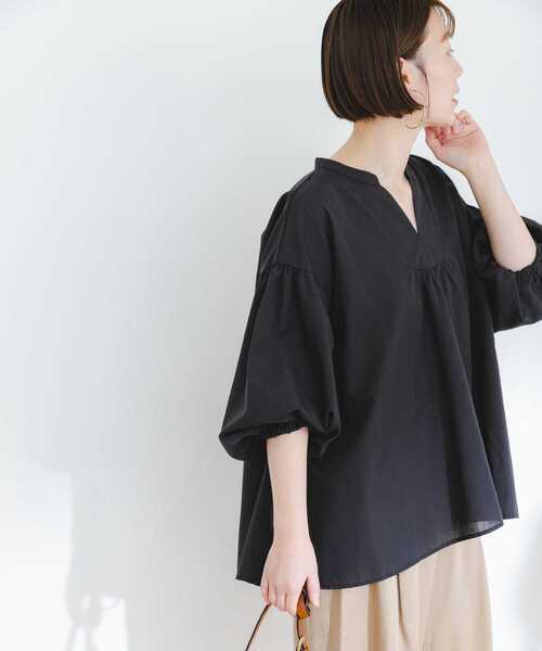 F by ROSSO(エフバイロッソ)の「『URTECH Smart Linen Touch』F by ROSSOイージーリネンボリュームBL(シャツ/ブラウス・レディース・チャコールグレー/ピンク/ベージュ系その他/グリーン系その他/ライトベージュ・FREE)」の2枚目の写真