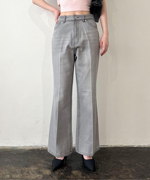 EPIMI E'PIMMY（エピミエピミー）の「センタープレスセミフレアデニム（デニムパンツ・レディース・ネイビー/ブラック/グレー/ブルー・SMALL/MEDIUM）」の9枚目の写真