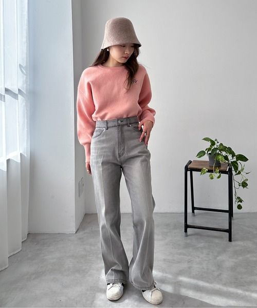 EPIMI E'PIMMY（エピミエピミー）の「センタープレスセミフレアデニム（デニムパンツ・レディース・ネイビー/ブラック/グレー/ブルー・SMALL/MEDIUM）」の18枚目の写真