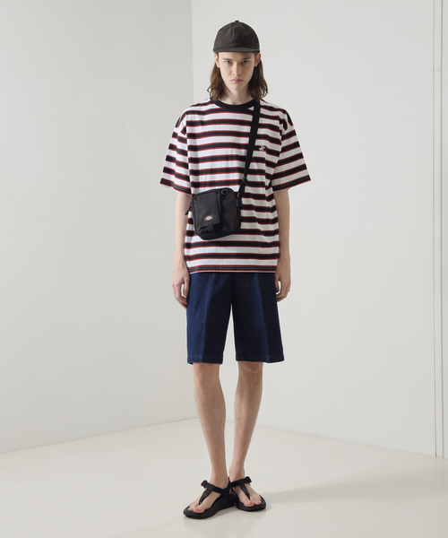 Dickies（ディッキーズ）の「DICKIES/ディッキーズ　AUTHENTIC SQUARE SHOULDER BAG オーセンティックスクエアショルダー バッグ（バックパック/リュック・メンズ・ブラック/ベージュ/カーキ・フリー）」の4枚目の写真