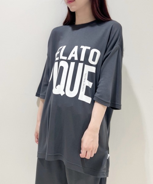 gelato pique(ジェラートピケ)の「【UNISEX】ワンポイントBIGロゴプルオーバー(Tシャツ/カットソー・レディース・ダークグレー/アイボリー・S-M/M-L)」の2枚目の写真