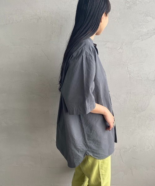 DANTON（ダントン）の「[DANTON/ダントン] コットンリネン ショートスリーブバンドカラーシャツ(無地)（シャツ/ブラウス・レディース・チャコールグレー/アイボリー/ベージュ/サックスブルー・38/42/40）」の5枚目の写真