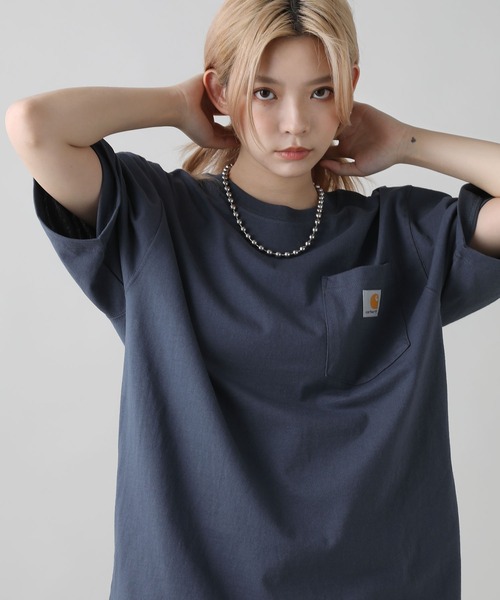 Carhartt(カーハート)の「Carhartt/カーハート オーバーサイズ ワンポイントロゴ ポケ付き半袖Tシャツ(Tシャツ/カットソー・メンズ・ヘザーグレー/ブラック/ブラウン系その他/ブルー系その他3/グリーン系その他2/ダークカーキ/ネイビー/ホワイト/ベージュ系その他/ボルドー/ヘザーチャコール・M/XL/L)」の10枚目の写真