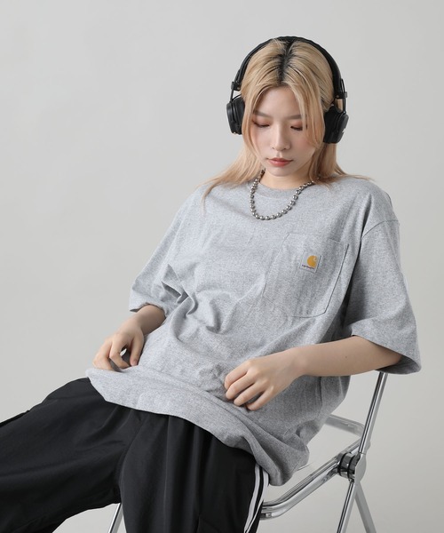 Carhartt(カーハート)の「Carhartt/カーハート オーバーサイズ ワンポイントロゴ ポケ付き半袖Tシャツ(Tシャツ/カットソー・メンズ・ヘザーグレー/ブラック/ブラウン系その他/ブルー系その他3/グリーン系その他2/ダークカーキ/ネイビー/ホワイト/ベージュ系その他/ボルドー/ヘザーチャコール・M/XL/L)」の13枚目の写真
