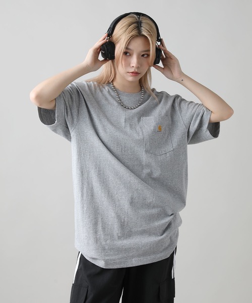 Carhartt(カーハート)の「Carhartt/カーハート オーバーサイズ ワンポイントロゴ ポケ付き半袖Tシャツ(Tシャツ/カットソー・メンズ・ヘザーグレー/ブラック/ブラウン系その他/ブルー系その他3/グリーン系その他2/ダークカーキ/ネイビー/ホワイト/ベージュ系その他/ボルドー/ヘザーチャコール・M/XL/L)」の14枚目の写真
