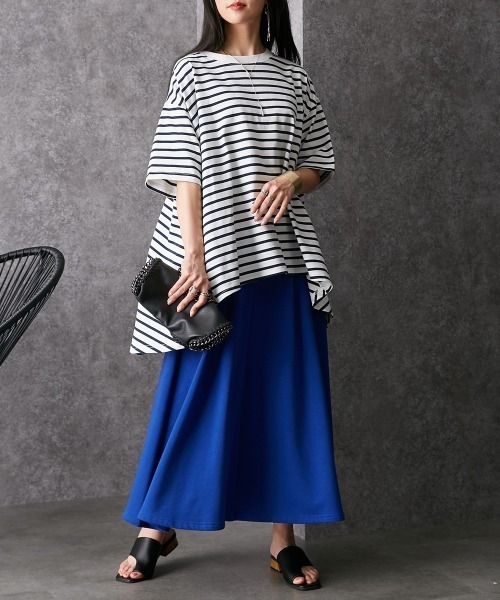 Soiunique（スワユニーク）の「ゆったりサイズバックフレアボーダーＴシャツ ［Soiunique］（Tシャツ/カットソー・レディース・ホワイト×ネイビー/ブラック×ホワイト/ホワイト×ブルー/ホワイト×グリーン・M/L）」の7枚目の写真