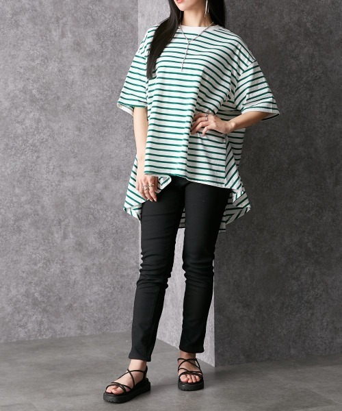 Soiunique（スワユニーク）の「ゆったりサイズバックフレアボーダーＴシャツ ［Soiunique］（Tシャツ/カットソー・レディース・ホワイト×ネイビー/ブラック×ホワイト/ホワイト×ブルー/ホワイト×グリーン・M/L）」の11枚目の写真