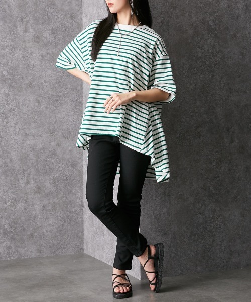 Soiunique（スワユニーク）の「ゆったりサイズバックフレアボーダーＴシャツ ［Soiunique］（Tシャツ/カットソー・レディース・ホワイト×ネイビー/ブラック×ホワイト/ホワイト×ブルー/ホワイト×グリーン・M/L）」の12枚目の写真