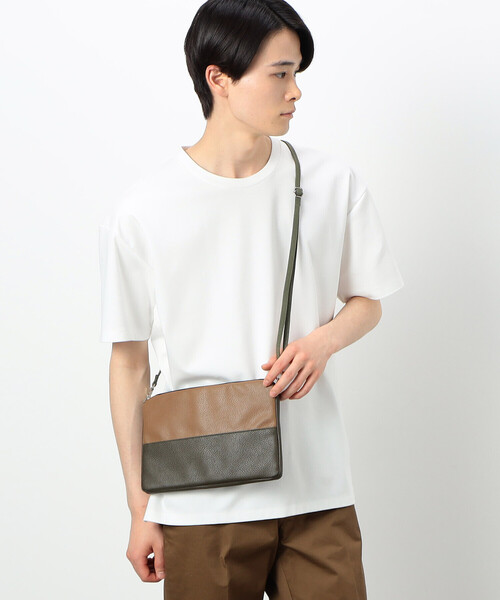 COMME　CA COMMUNE（コムサコミューン）の「★雑誌掲載商品★ フェイクレザー バイカラー スクエアーショルダーバッグ（ショルダーバッグ・メンズ・ネイビー/ブラック×グレー/オリーブ/オリーブ×ブラック・FREE）」の17枚目の写真