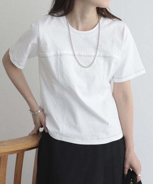 fredy emue(フレディエミュ)の「ステッチデザインTシャツ(Tシャツ/カットソー・レディース・イエロー/オフホワイト/チャコールグレー・38)」の1枚目の写真
