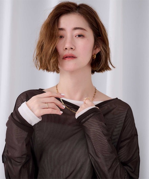 UR'S(ユアーズ)の「シアーボートネックプルオーバー(Tシャツ/カットソー・レディース・ブルー/ブラック/クリーム/ホワイト/チャコール/ネイビー/ピンク/ダークブラウン・M/S/L)」の1枚目の写真