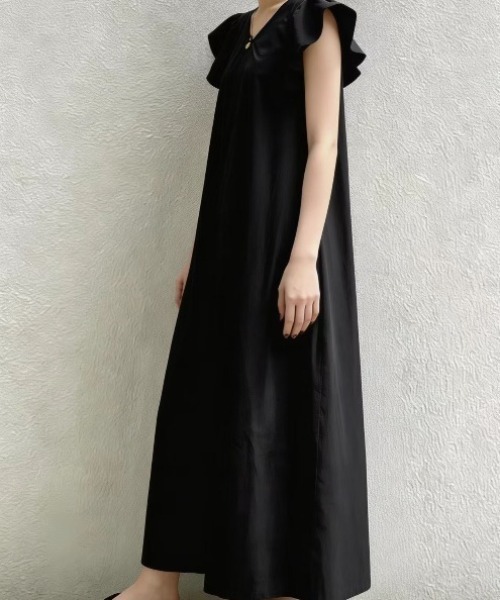 gossip!ロサンゼルス(ゴシップロサンゼルス)の「フリルスリーブ Vネックコットンシンプルカジュアルルーズロングワンピース(ワンピース・レディース・ピンク/ブラック/ベージュ・FREE)」の12枚目の写真