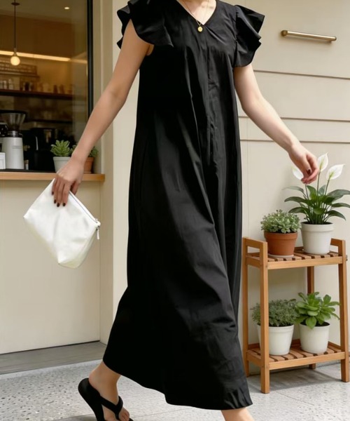 gossip!ロサンゼルス(ゴシップロサンゼルス)の「フリルスリーブ Vネックコットンシンプルカジュアルルーズロングワンピース(ワンピース・レディース・ピンク/ブラック/ベージュ・FREE)」の11枚目の写真