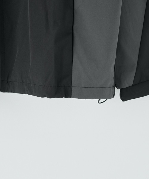 WEGO（ウィゴー）の「WEGO/【一部店限定】ポケットバイカラーウィンドブレーカー（マウンテンパーカー・レディース・グレー/ブラック・FREE）」の18枚目の写真