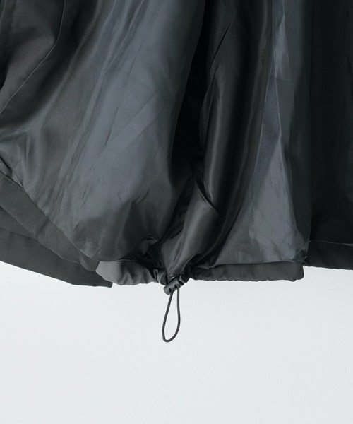 WEGO（ウィゴー）の「WEGO/【一部店限定】ポケットバイカラーウィンドブレーカー（マウンテンパーカー・レディース・グレー/ブラック・FREE）」の20枚目の写真