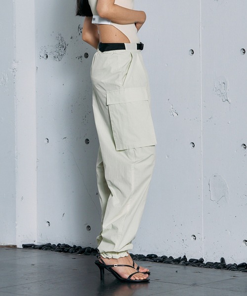 THINGS THAT MATTER（シングス ザット マター）の「THINGS THAT MATTER  VINTAGE TYPEWRITER WORK PANTS（カーゴパンツ・レディース・ラベンダー/イエロー/ブラック/ホワイト・1/2）」の6枚目の写真