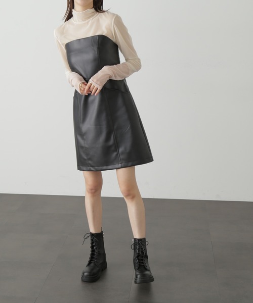 FREE'S MART（フリーズマート）の「◆合皮ミニキャミワンピース（ワンピース・レディース・ブラック/ホワイト・MEDIUM/SMALL）」の12枚目の写真