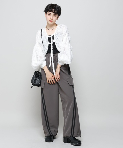 PAGEBOY(ページボーイ)の「シアーフェザージャガードボレロ(カーディガン/ボレロ・レディース・ブラック/オフホワイト/ネイビー・FREE)」の12枚目の写真