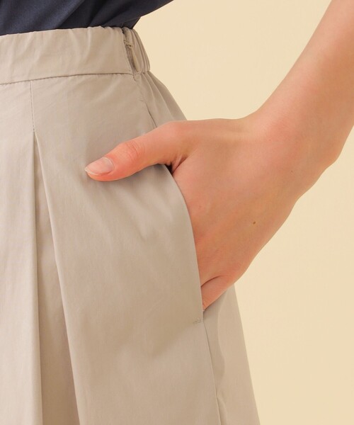 ウェザーストレッチタックワイドパンツ