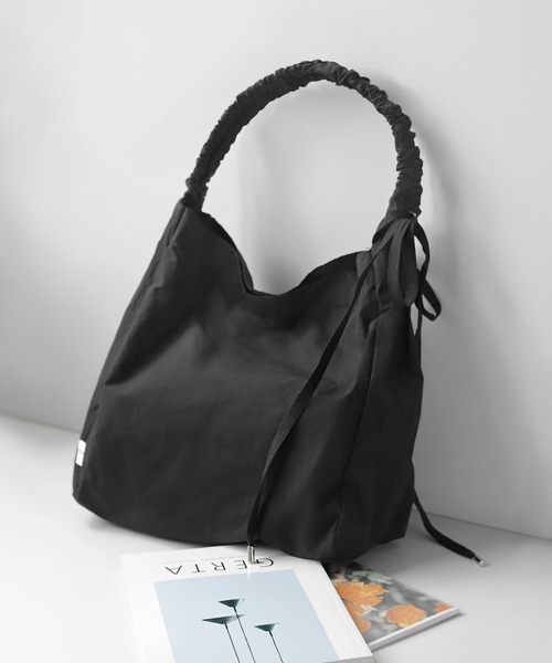 ANEMONE（アネモネ）の「ギャザーハンドルスクエアショルダーバッグ（トートバッグ・レディース・ブルー/ライトグレー/カーキ/ブラック/ブラウン/グリーン/ベージュ/ホワイト・FREE）」の2枚目の写真