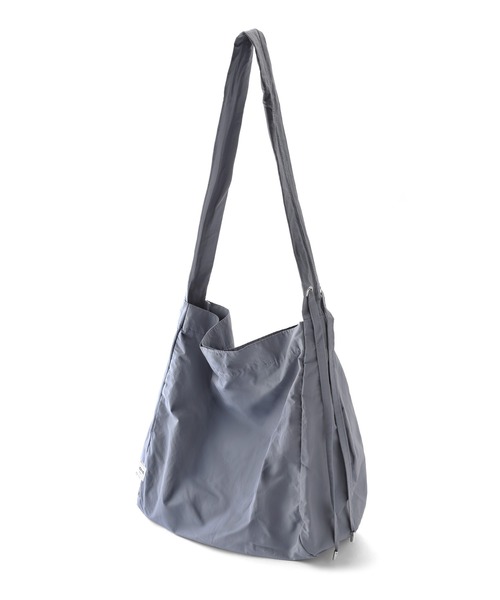 ANEMONE（アネモネ）の「ギャザーハンドルスクエアショルダーバッグ（トートバッグ・レディース・ブルー/ライトグレー/カーキ/ブラック/ブラウン/グリーン/ベージュ/ホワイト・FREE）」の9枚目の写真