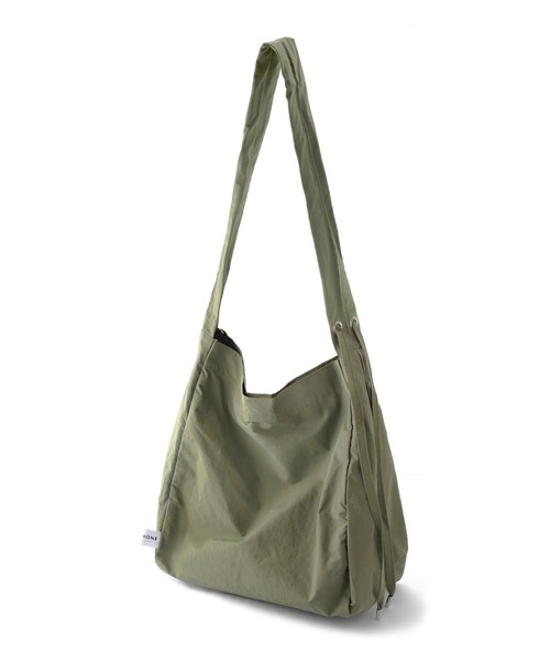 ANEMONE（アネモネ）の「ギャザーハンドルスクエアショルダーバッグ（トートバッグ・レディース・ブルー/ライトグレー/カーキ/ブラック/ブラウン/グリーン/ベージュ/ホワイト・FREE）」の10枚目の写真