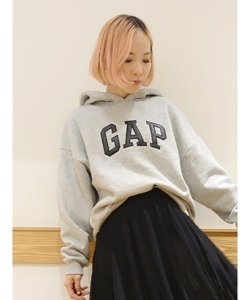 GAP(ギャップ)の「ヴィンテージソフト パーカー(パーカー・レディース・ライトグレー/ホワイト系その他/ブラウン系その他/ピンク/ブルー・XS/XL/M/L/XXS/S)」の14枚目の写真