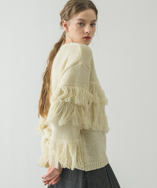idem（イデム）の「fringe loose knit/フリンジニット（ニット/セーター・レディース・アイボリー/ピンク・FREE）」の5枚目の写真