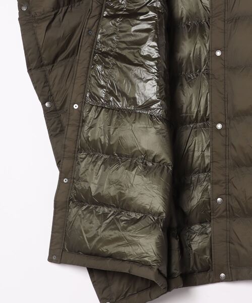 THE NORTH FACE(ザノースフェイス)の「【THE NORTH FACE】Padded Poncho Coat(ポンチョ・レディース・カーキ・FREE)」の3枚目の写真