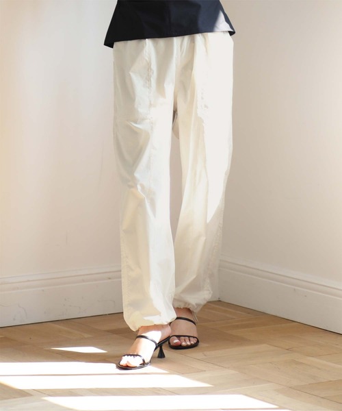 UR'S(ユアーズ)の「ドロストジョガーパンツ/ラッシュガード(ラッシュガード・レディース・オリーブ/アイボリー/ブラック・S/L/M)」の2枚目の写真