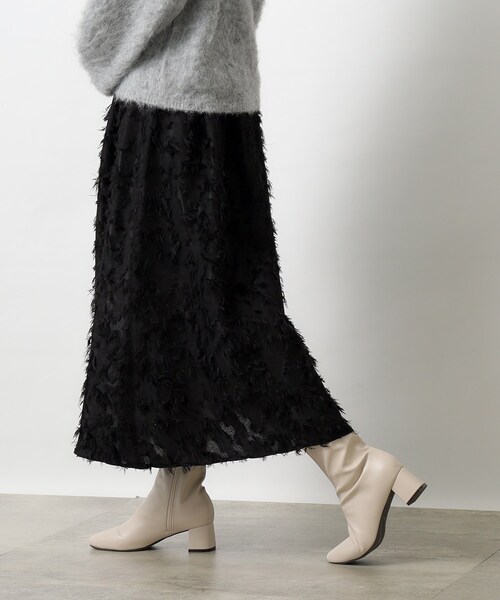 OPAQUE.CLIP（オペークドットクリップ）の「◆フリンジジャカードフレアスカート【洗える】（スカート・レディース・ブラック/アイボリー・40/42/38）」の6枚目の写真