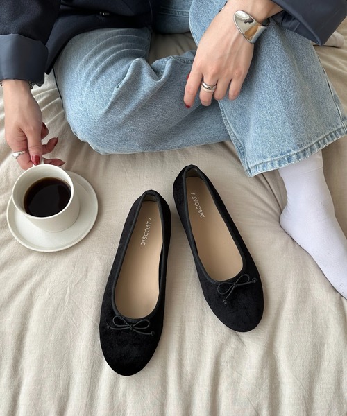 DISCOAT(ディスコート)の「【新色追加/S~XLサイズ】アソートバレエシューズ(バレエシューズ・レディース・ブラック/ブラック系その他/ブラック系その他2/ピンク/シルバー系その他/アイボリー/ゴールド/ブロンズ/シルバー/ピンク系その他/ブラック系その他3/ブラウン/レッド/サンドベージュ/キャメル/ブラック系その他4・MEDIUM/LARGE/SMALL/X-LARGE)」の6枚目の写真