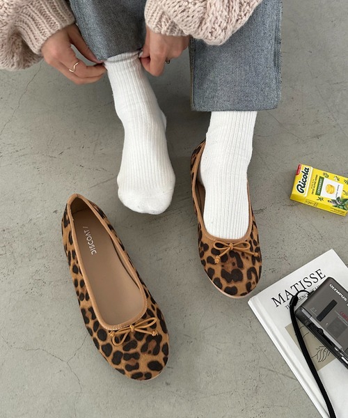 DISCOAT(ディスコート)の「【新色追加/S~XLサイズ】アソートバレエシューズ(バレエシューズ・レディース・ブラック/ブラック系その他/ブラック系その他2/ピンク/シルバー系その他/アイボリー/ゴールド/ブロンズ/シルバー/ピンク系その他/ブラック系その他3/ブラウン/レッド/サンドベージュ/キャメル/ブラック系その他4・MEDIUM/LARGE/SMALL/X-LARGE)」の8枚目の写真