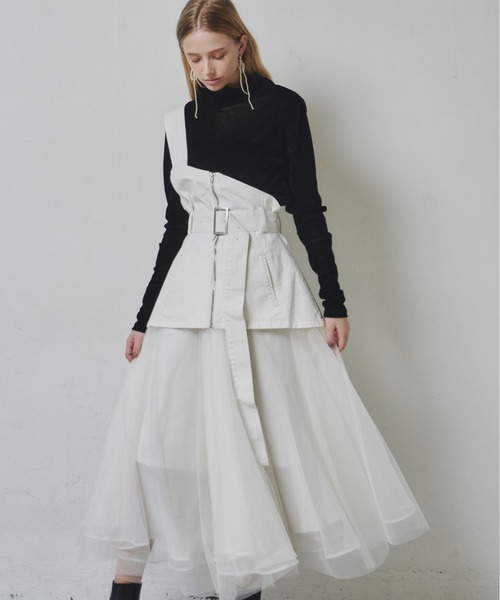 LA BELLE ETUDE（ラベルエチュード）の「ワンショルダーボリュームチュールデニムサロペワンピース（ワンピース・レディース・ブラック/ホワイト/グレー・FREE）」の16枚目の写真