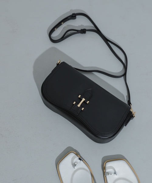 SENSE OF PLACE by URBAN RESEARCH（センスオブプレイスバイアーバンリサーチ）の「横長2WAYハンドバッグ（ハンドバッグ・レディース・カーキ/ブルー/アイボリー/ブラック・ONE）」の3枚目の写真