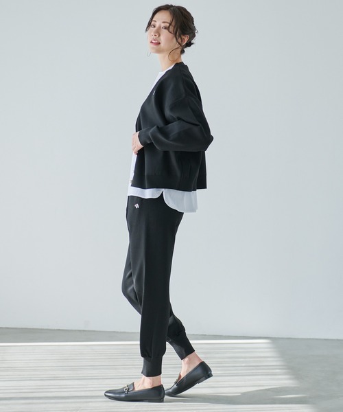 Arnold Palmer(アーノルドパーマー)の「パールボタン ニットカーディガン(カーディガン/ボレロ・レディース・アイボリー/ネイビー/ブラック・S/M/L)」の16枚目の写真