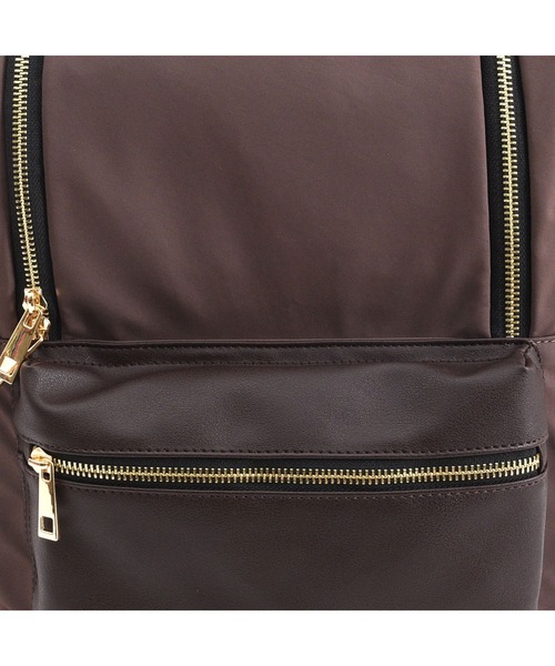 COOCO（クーコ）の「ポリエステル×フェイクレザー　10ポケットリュックサック/A4・13inPC対応（バックパック/リュック・レディース・ライトグレー/マスタード/ブラック/カーキ/モカ・9）」の10枚目の写真