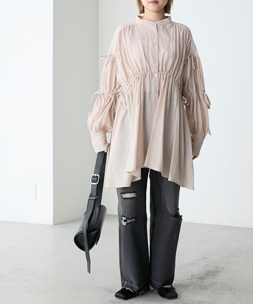 forksy.（フォルクシー）の「【forksy.】クレープシアーシャーリングリボンシャツ（シャツワンピース・レディース・ブルー/オフホワイト/ベージュ・FREE）」の19枚目の写真