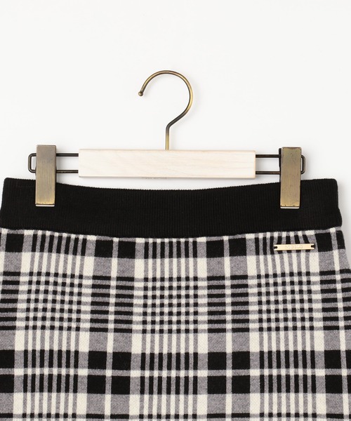 NICOLE white（ニコルホワイト）の「チェック柄ロングタイトスカート（スカート・レディース・その他1/その他2・FREE）」の6枚目の写真