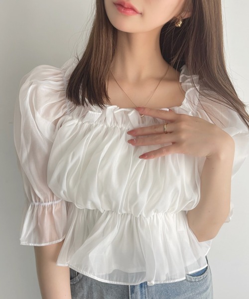 美品 ANIECA アニーカ 25SS シアーギャザーブラウス ホワイト Ada.（エイダ）の「2WAY オフショル シアー ギャザー ブラウス（シャツ