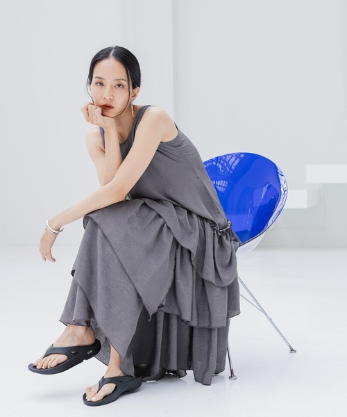 OOFOS(ウーフォス)の「【HEREIAM】OOFOS(ウーフォス)OOriginal(サンダル・レディース・ブラック/ベージュ/ライトグレー/ストーン・X-SMALL/SMALL/MEDIUM)」の9枚目の写真