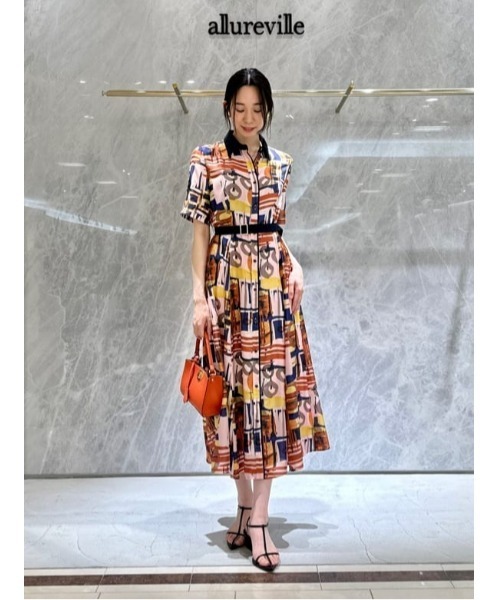 allureville【定価:41,800円】グラフィティワンピース allureville（アルアバイル）の「グラフィティプリントシャツ