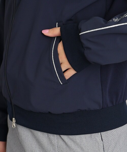adabat（アダバット）の「◆背中メッシュ 異素材組み合わせ ライトアウター（ブルゾン・レディース・ホワイト/ネイビー・42/40/38）」の4枚目の写真
