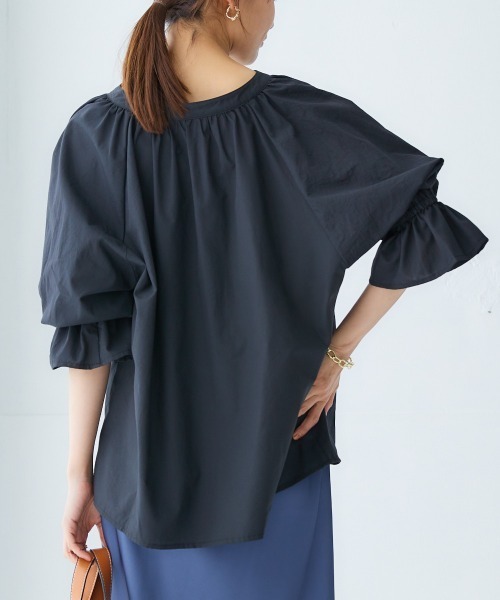 nissen（ニッセン）の「カフタン風スキッパーブラウス（シャツ/ブラウス・レディース・オフホワイト/ブラック/ベージュ・L/M/S/LL）」の11枚目の写真